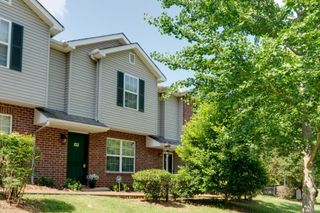 104 Waterview Dr, Hendersonville, TN 37075