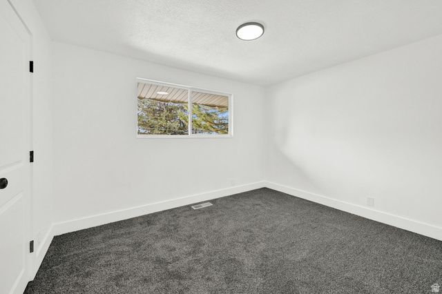 895 N STONEYBROOK RD, Kaysville, UT 84037