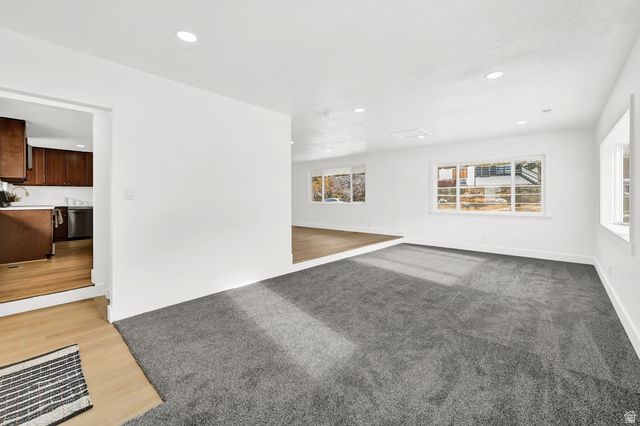 895 N STONEYBROOK RD, Kaysville, UT 84037