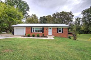 203 Burton Drive, Calhoun, GA 30701