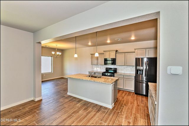 6952 Black Mesquite Drive, El Paso, TX 79934