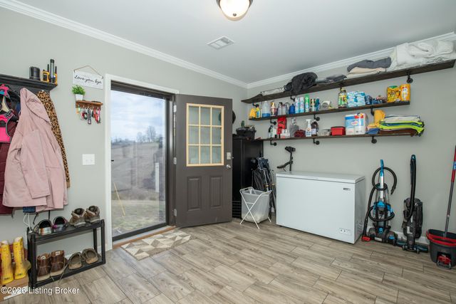 1045 Ashby Rd, Lawrenceburg, KY 40342