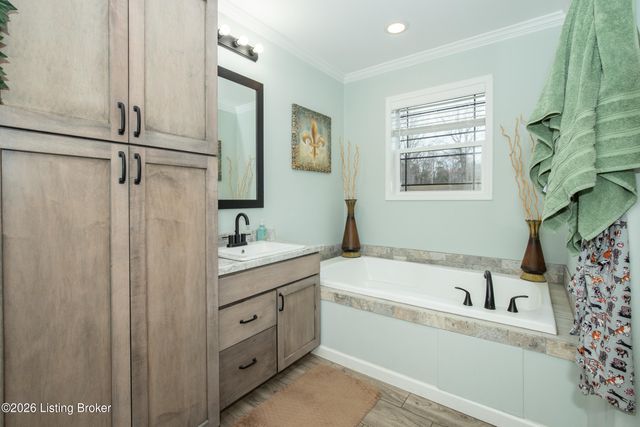 1045 Ashby Rd, Lawrenceburg, KY 40342