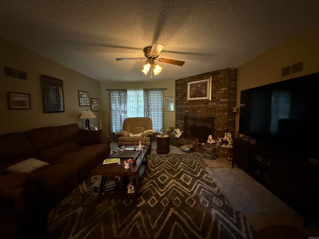 654 N Forrest Street, Forrest City, AR 72335