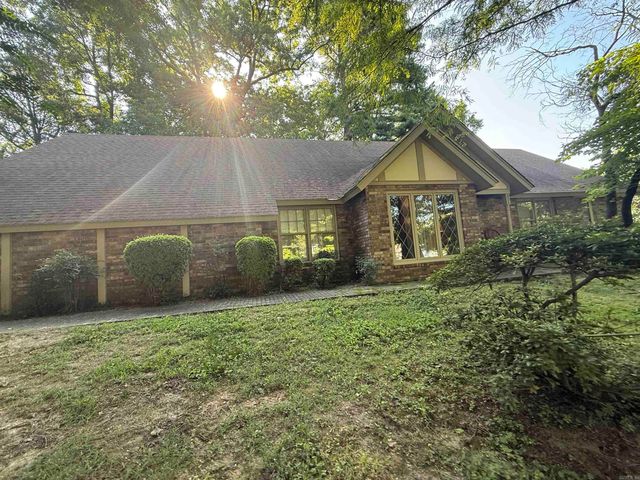 654 N Forrest Street, Forrest City, AR 72335