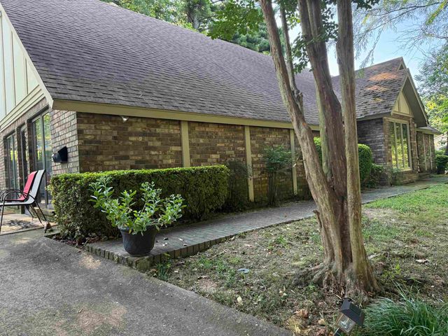 654 N Forrest Street, Forrest City, AR 72335