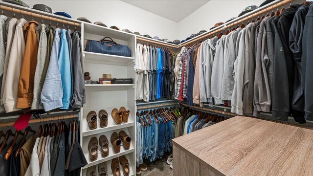 2717 Serenity Ct., West Richland, WA 99353