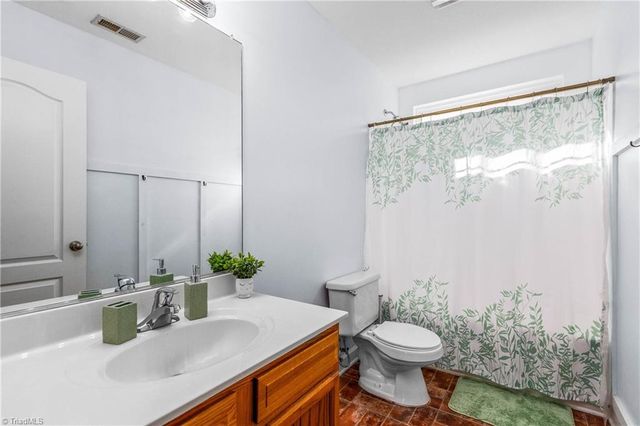 594 Denny Drive, Winston-salem, NC 27107