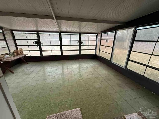 5505 Fairview Dr, Pensacola, FL 32505