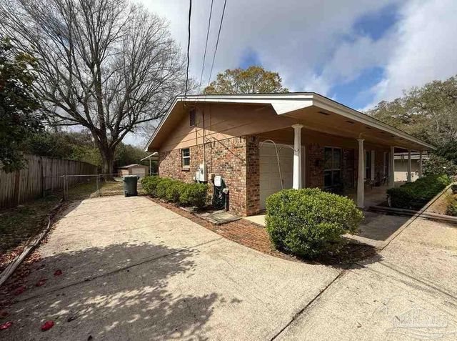 5505 Fairview Dr, Pensacola, FL 32505