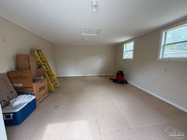 5505 Fairview Dr, Pensacola, FL 32505