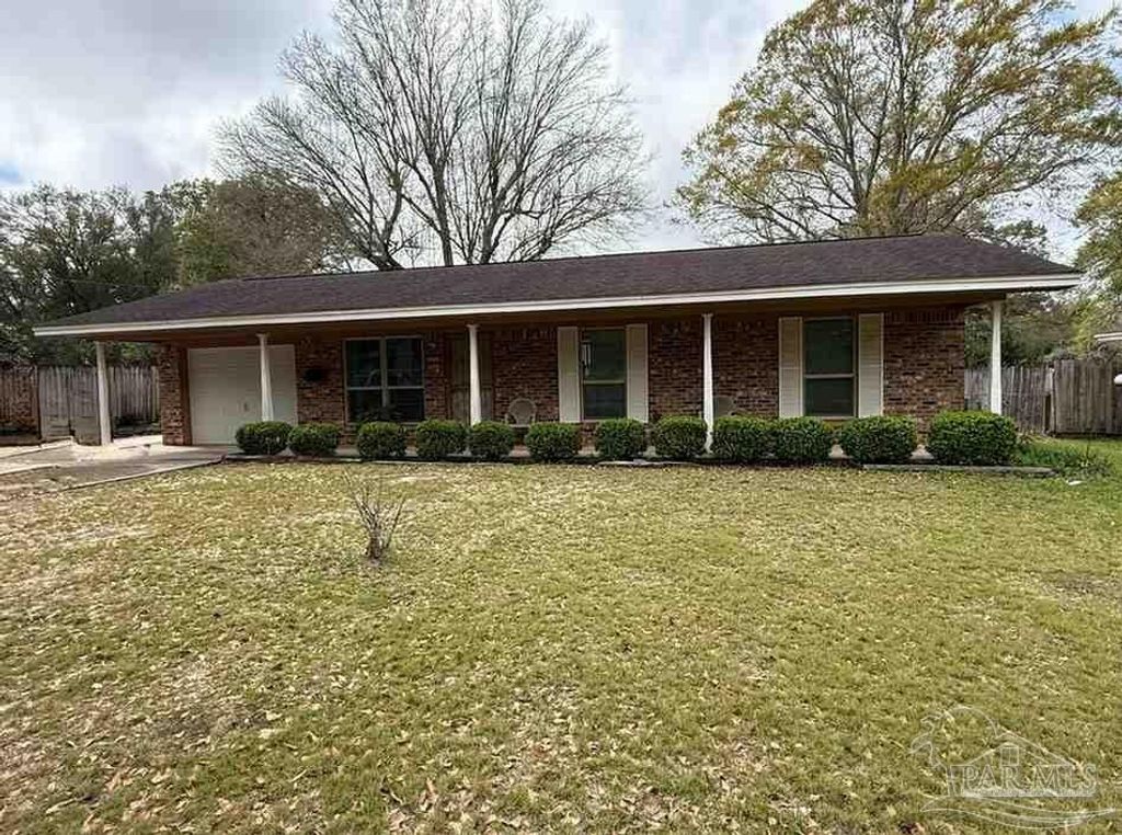 5505 Fairview Dr, Pensacola, FL 32505