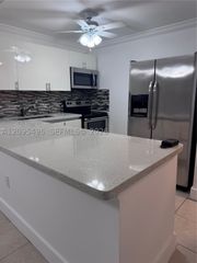 16751 NE 9th Ave 210, North Miami Beach, FL 33162