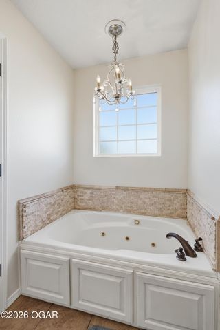 4413 W 28th Pl, Joplin, MO 64804