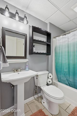 4413 W 28th Pl, Joplin, MO 64804