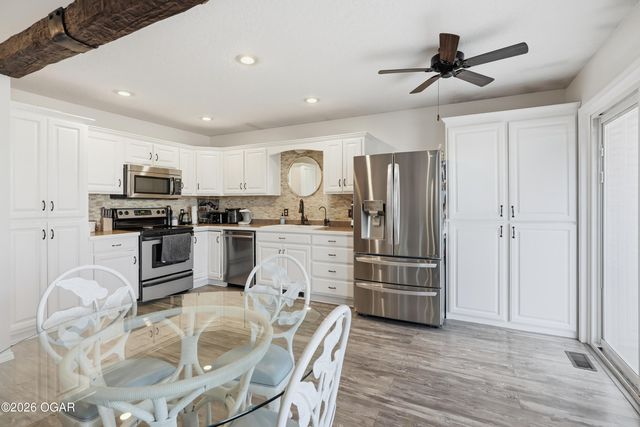 4413 W 28th Pl, Joplin, MO 64804