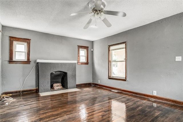 3013 Parkwood Boulevard, Kansas City, KS 66104