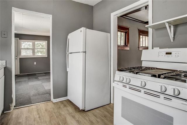 3013 Parkwood Boulevard, Kansas City, KS 66104