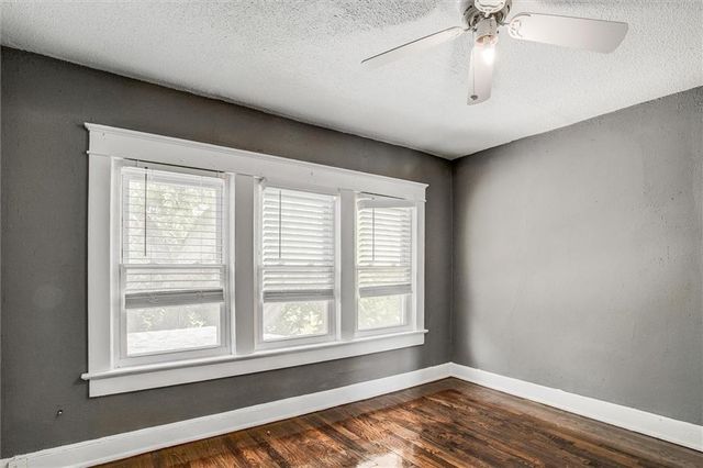 3013 Parkwood Boulevard, Kansas City, KS 66104
