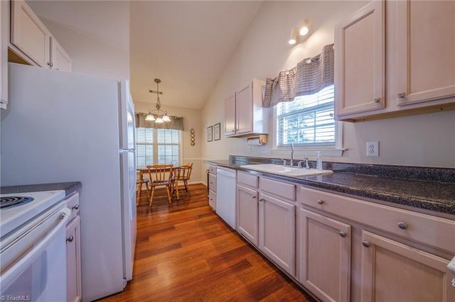5550 Woodspring Drive, Winston-salem, NC 27106