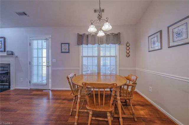 5550 Woodspring Drive, Winston-salem, NC 27106
