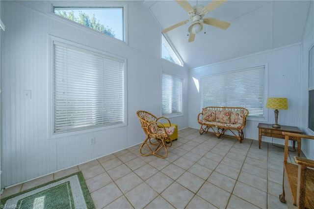 5550 Woodspring Drive, Winston-salem, NC 27106