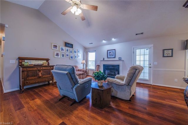 5550 Woodspring Drive, Winston-salem, NC 27106