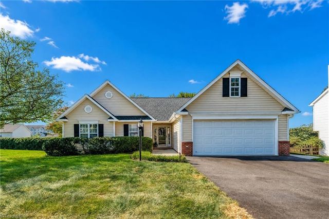 5550 Woodspring Drive, Winston-salem, NC 27106