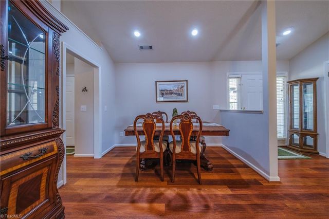 5550 Woodspring Drive, Winston-salem, NC 27106