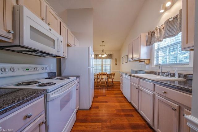 5550 Woodspring Drive, Winston-salem, NC 27106