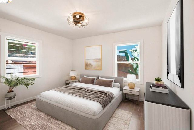 6616 Outlook Ave, Oakland, CA 94605