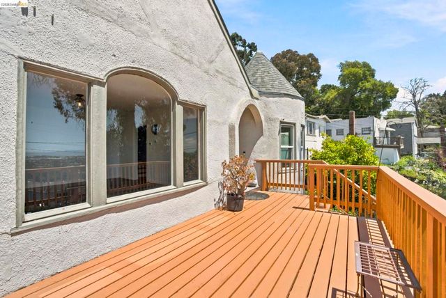 6616 Outlook Ave, Oakland, CA 94605