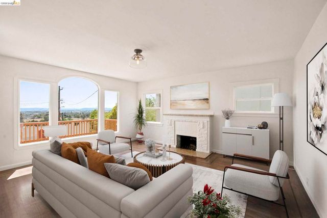 6616 Outlook Ave, Oakland, CA 94605