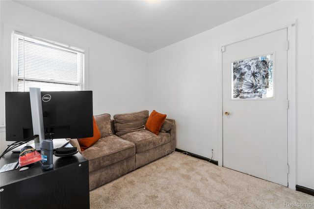 16532 Griggs Street, Detroit, MI 48221