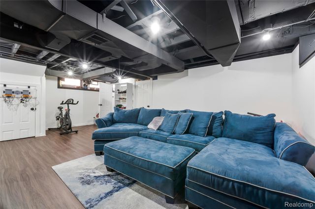 16532 Griggs Street, Detroit, MI 48221