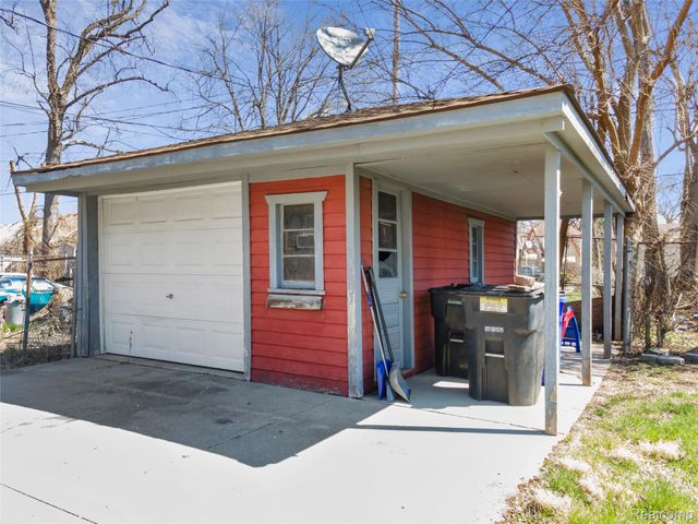 16532 Griggs Street, Detroit, MI 48221