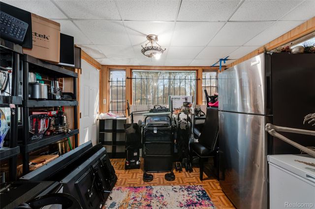 16532 Griggs Street, Detroit, MI 48221