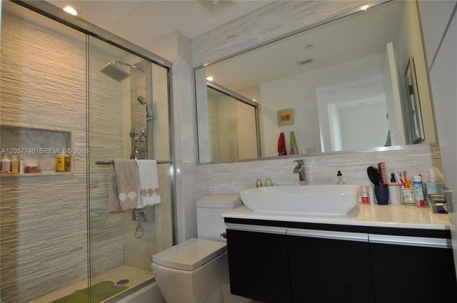 430 Grand Bay Dr 708, Key Biscayne, FL 33149