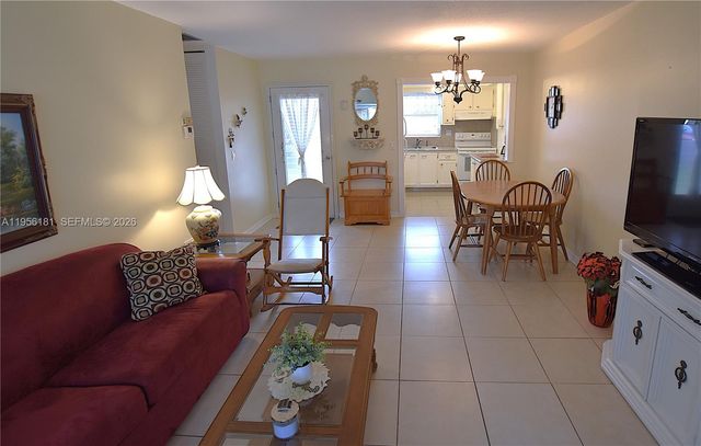 2832 W Crosley Dr C, West Palm Beach, FL 33415