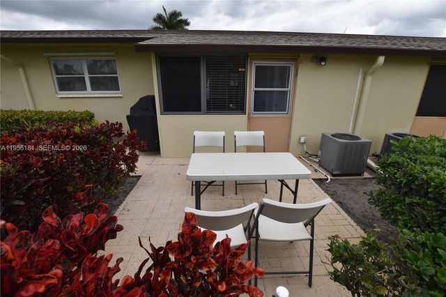 2832 W Crosley Dr C, West Palm Beach, FL 33415