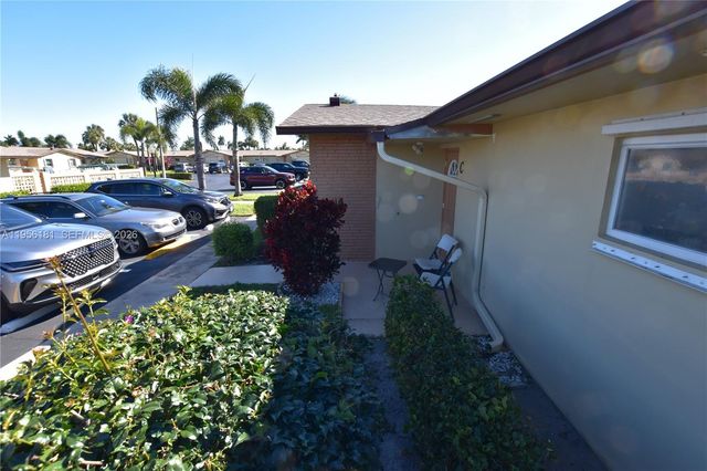 2832 W Crosley Dr C, West Palm Beach, FL 33415