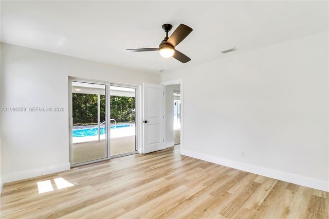 404 Highwood Circle, Jupiter, FL 33458