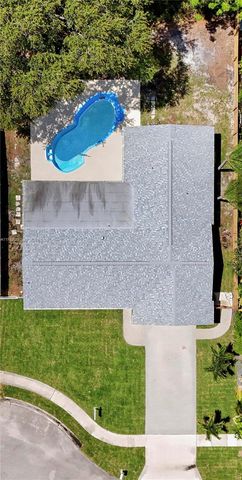 404 Highwood Circle, Jupiter, FL 33458
