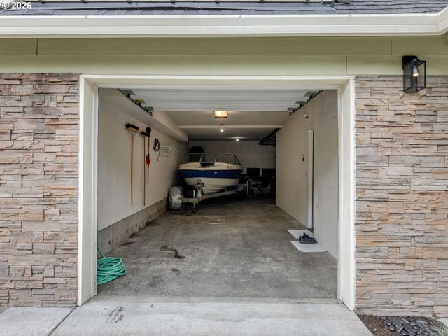 4819 Sw BEAVERTON HILLSDALE Hwy Sw, Portland, OR 97221