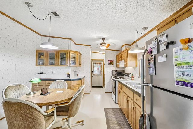 2903 CR 426E, Lake Panasoffkee, FL 33538