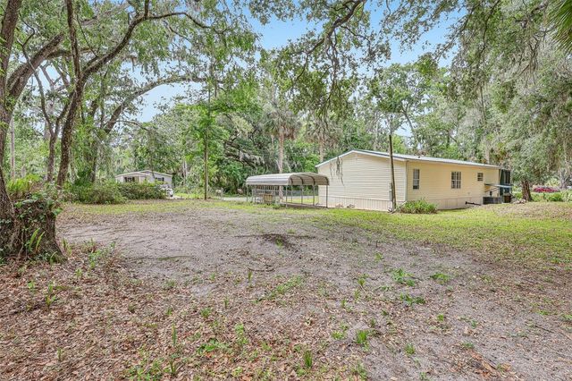 2903 CR 426E, Lake Panasoffkee, FL 33538