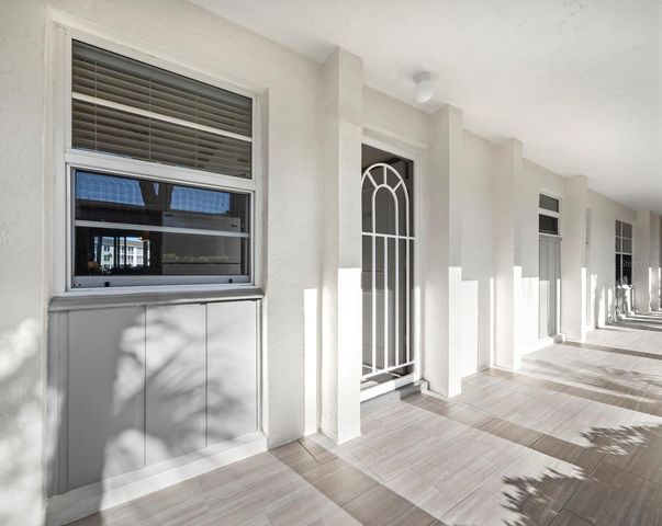 4350 CHATHAM DRIVE 105, Longboat Key, FL 34228