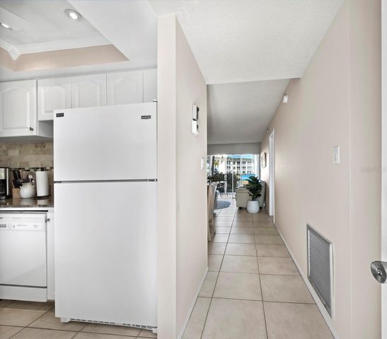 4350 CHATHAM DRIVE 105, Longboat Key, FL 34228
