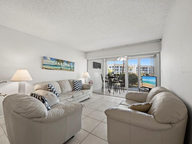 4350 CHATHAM DRIVE 105, Longboat Key, FL 34228