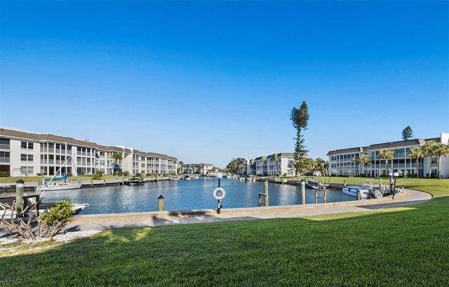 4350 CHATHAM DRIVE 105, Longboat Key, FL 34228